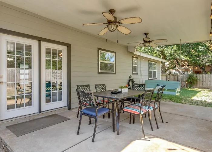 Cozy 4 Bedroom Home Blocks To Main Street And Wineries
