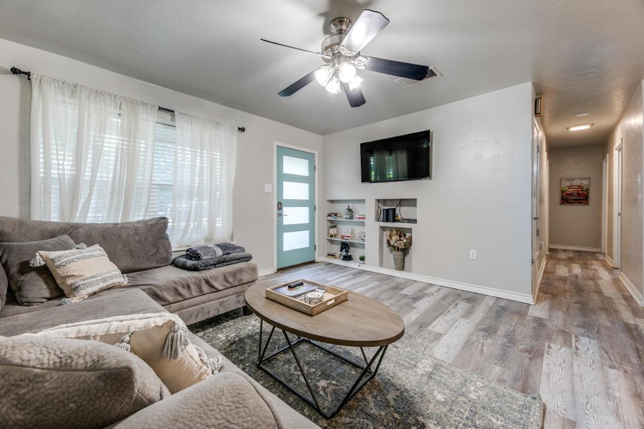 Cozy 4 Bedroom Blocks To Main Street And Wineries Holiday home