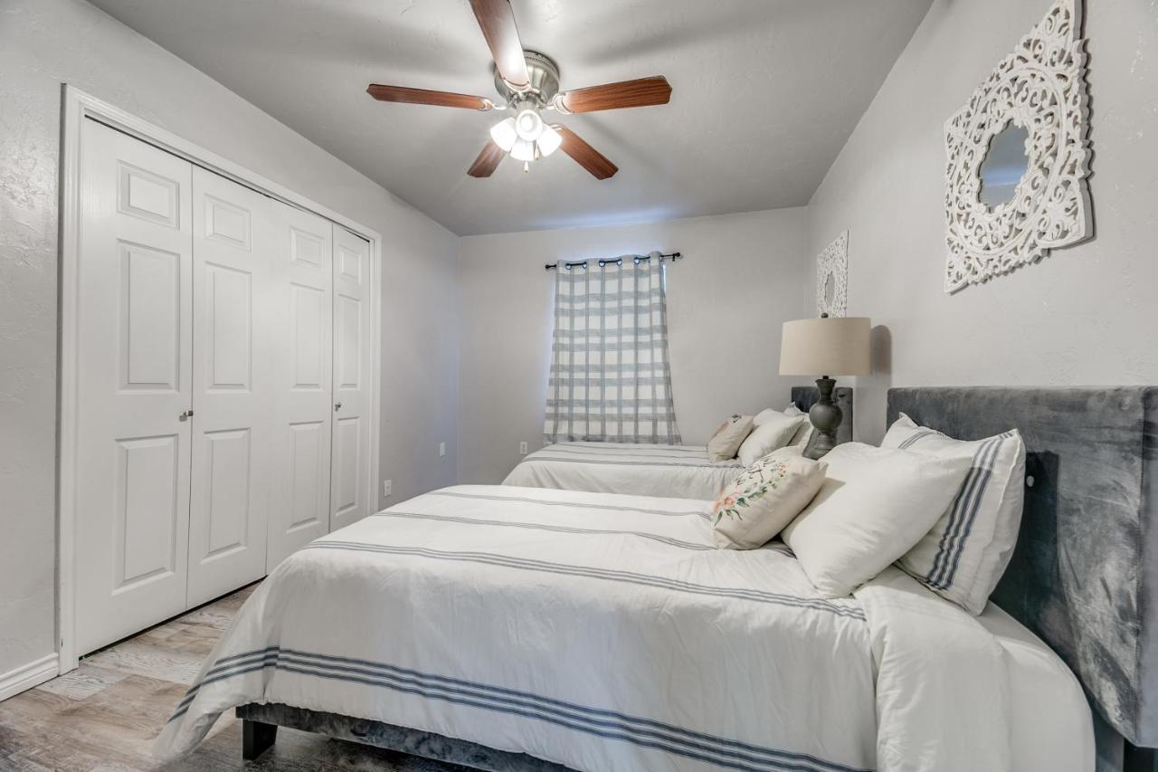Cozy 4 Bedroom Blocks To Main Street And Wineries * Fredericksburg